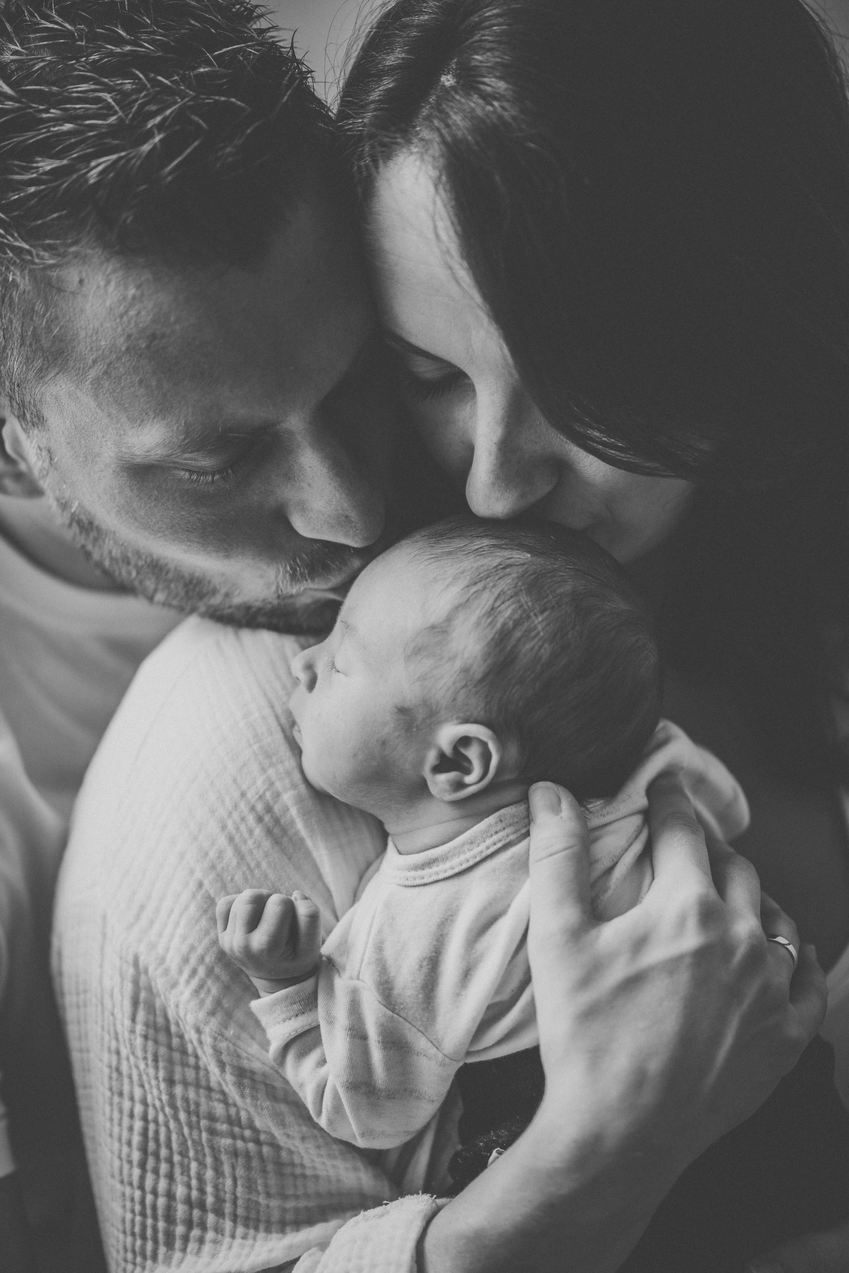 Newbornfotografie Newborn Neugeborenenfotografie Baby Wochenbett Isabell Kretschmar Hampel Dresden Sachsen DD Familie